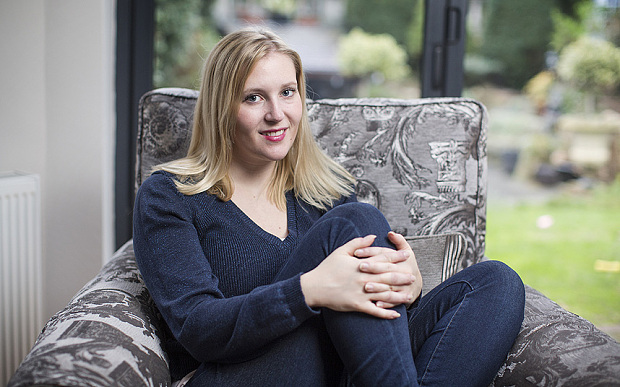 Career focused 22 year old is desperate to buy in London
